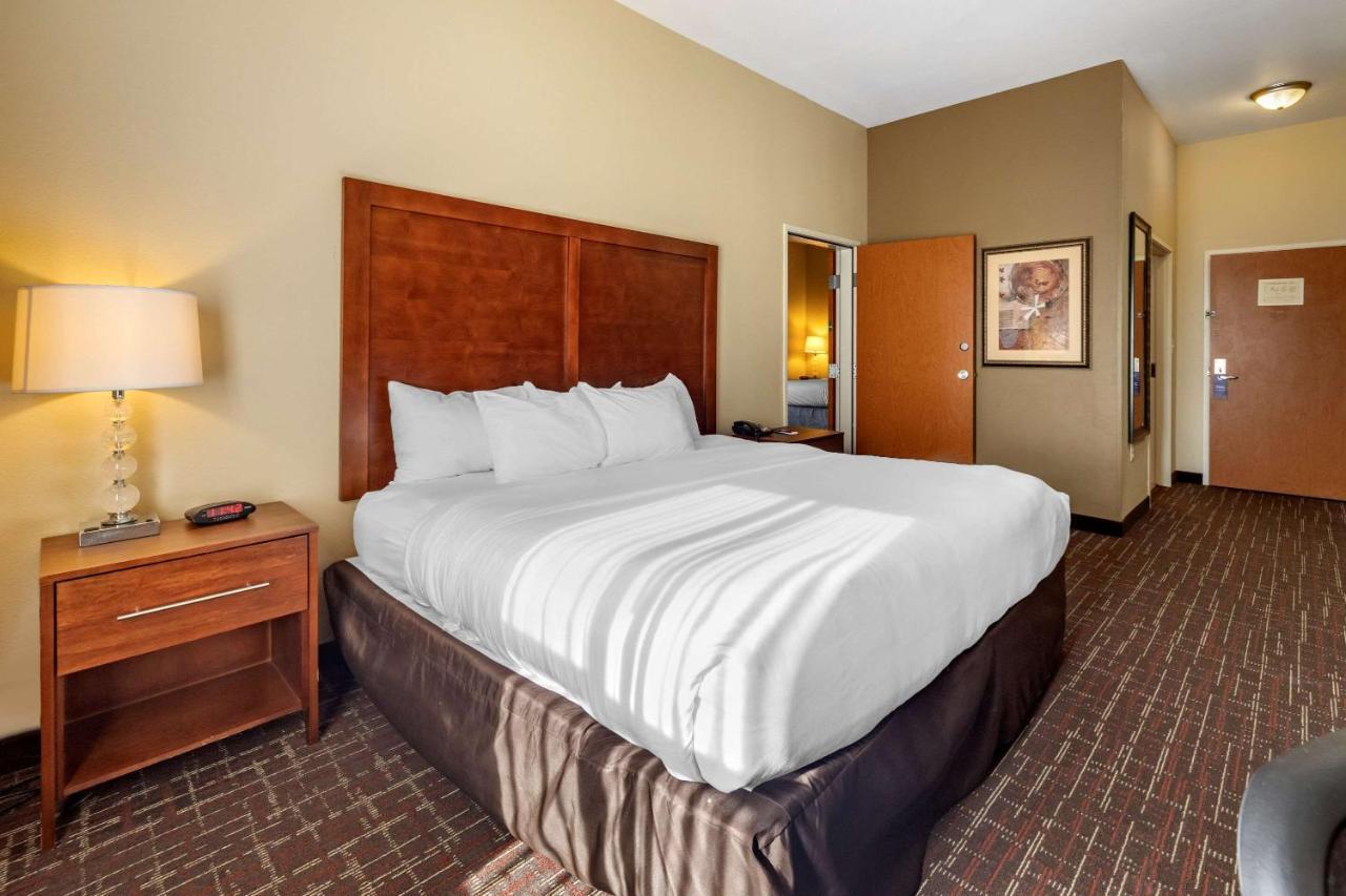 Comfort Inn & Suites Shawnee North Near I-40 Luaran gambar
