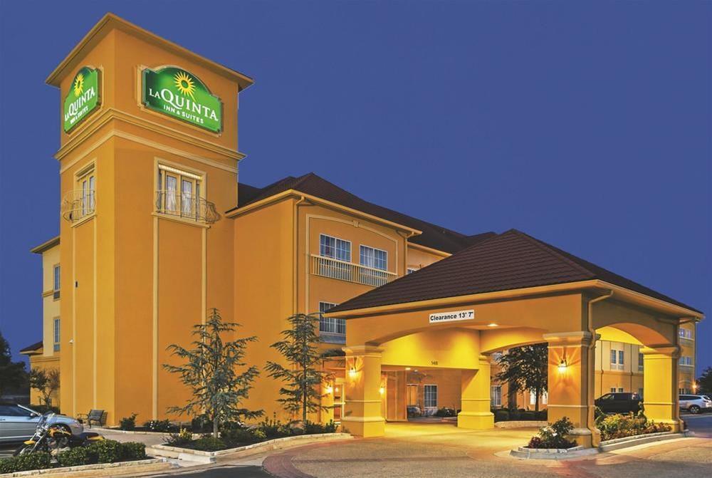 Comfort Inn & Suites Shawnee North Near I-40 Luaran gambar