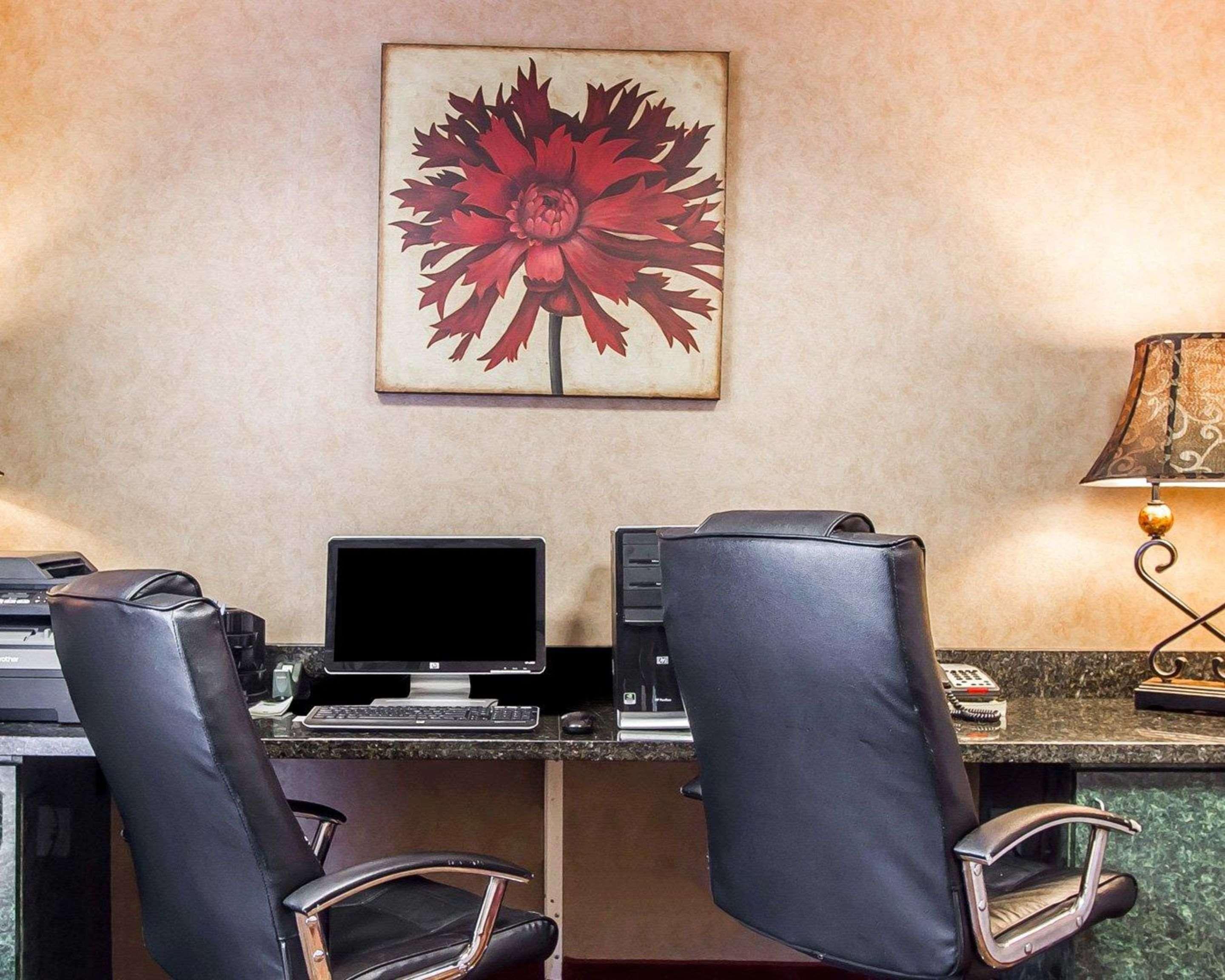 Comfort Inn & Suites Shawnee North Near I-40 Luaran gambar