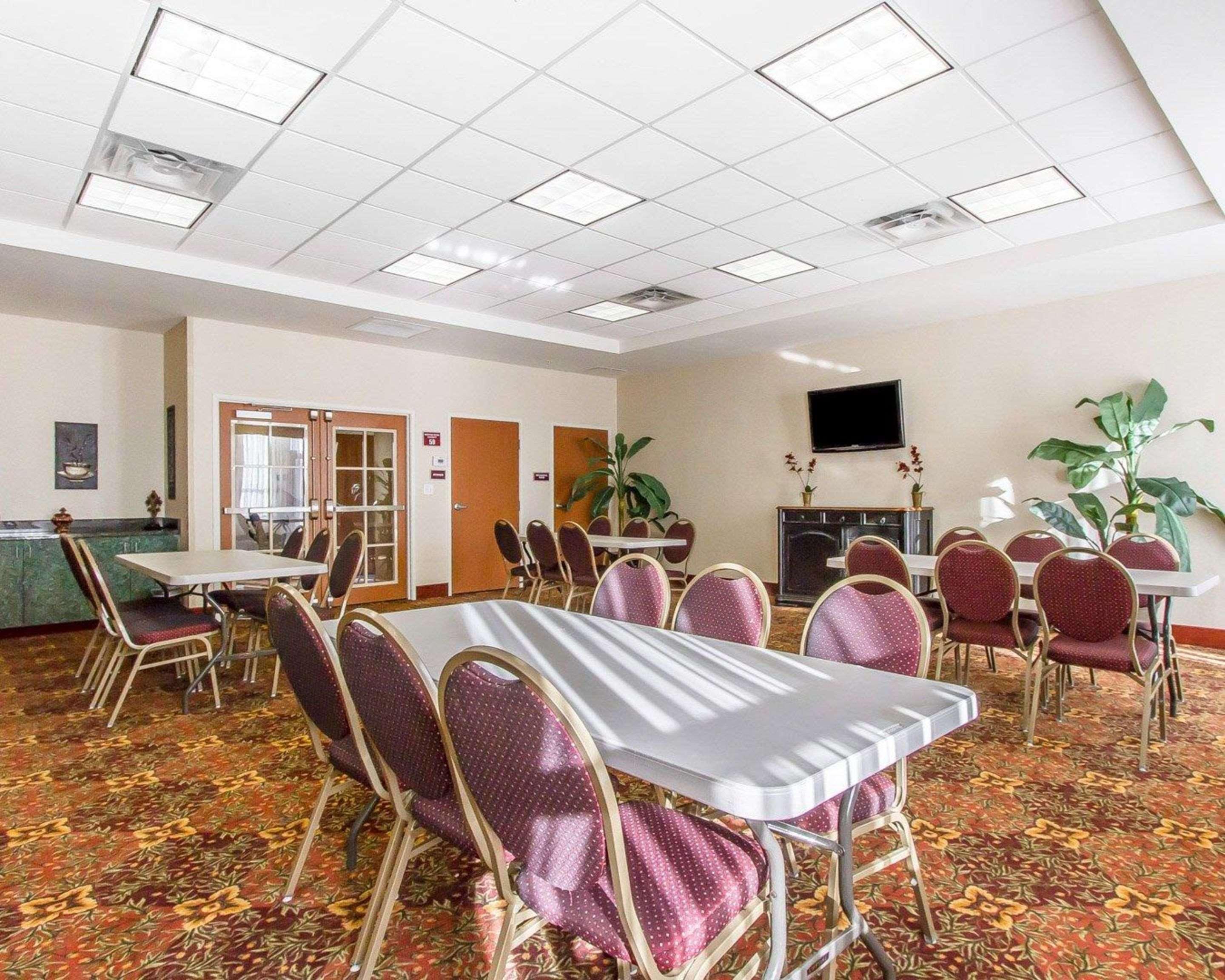 Comfort Inn & Suites Shawnee North Near I-40 Luaran gambar