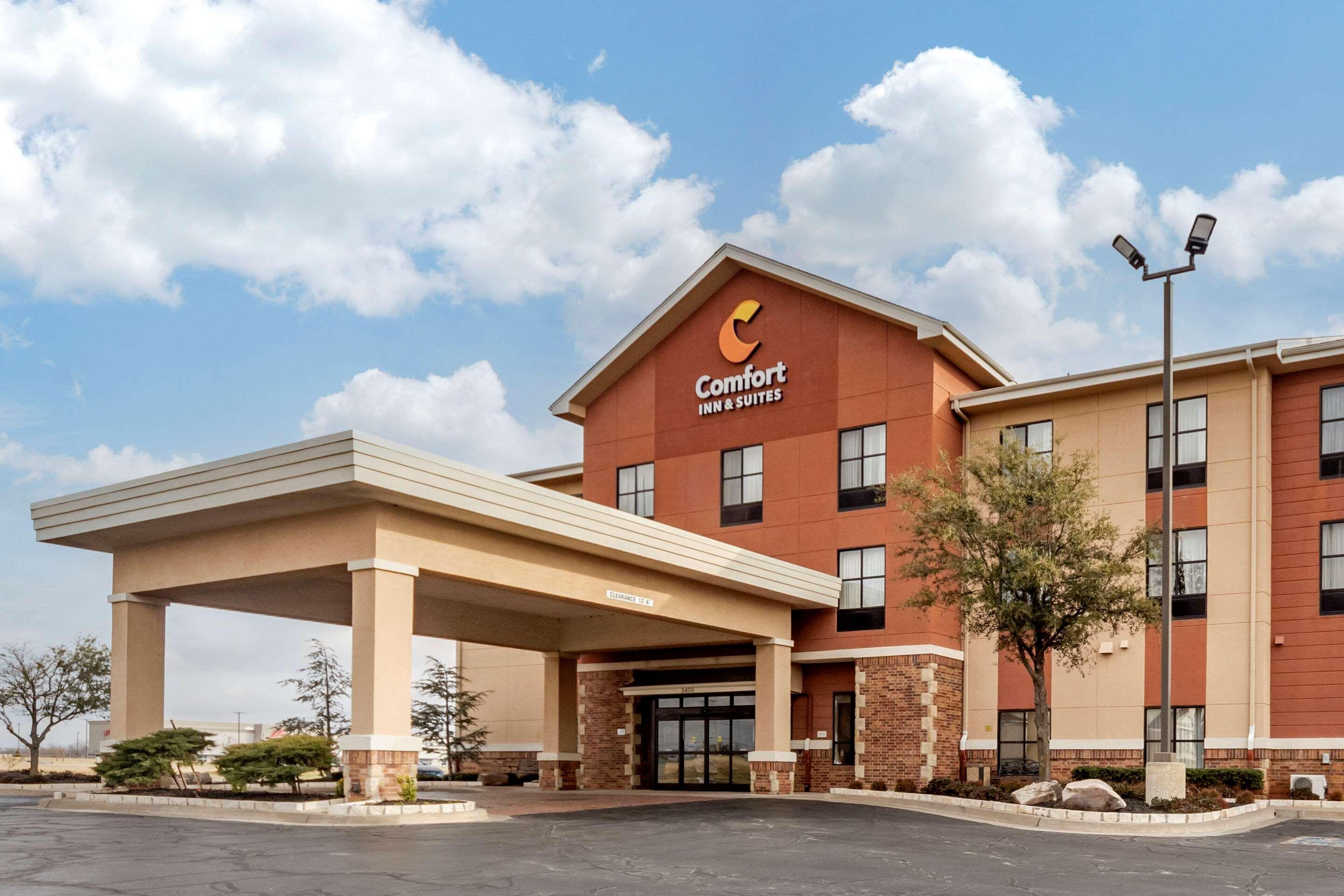 Comfort Inn & Suites Shawnee North Near I-40 Luaran gambar