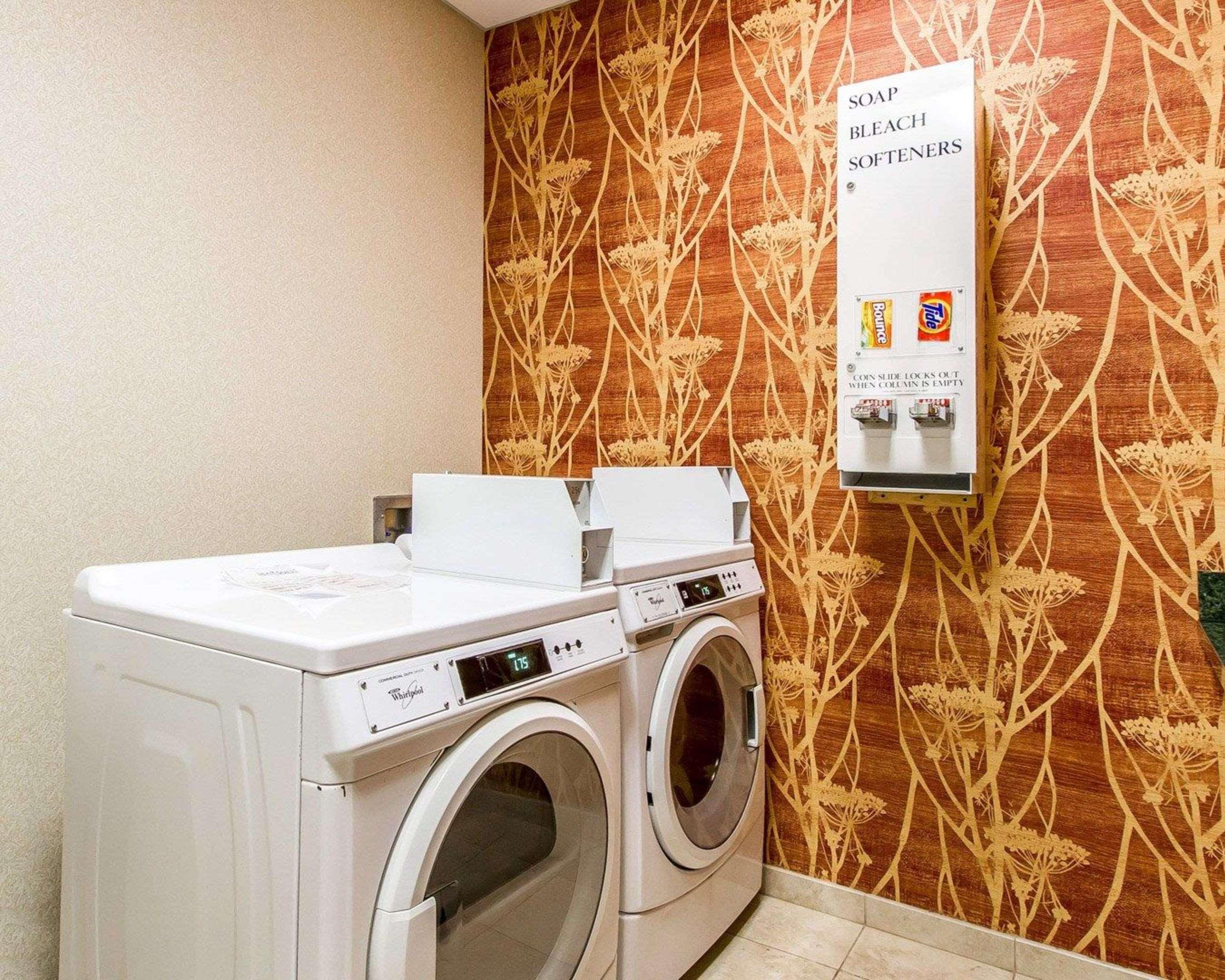 Comfort Inn & Suites Shawnee North Near I-40 Luaran gambar