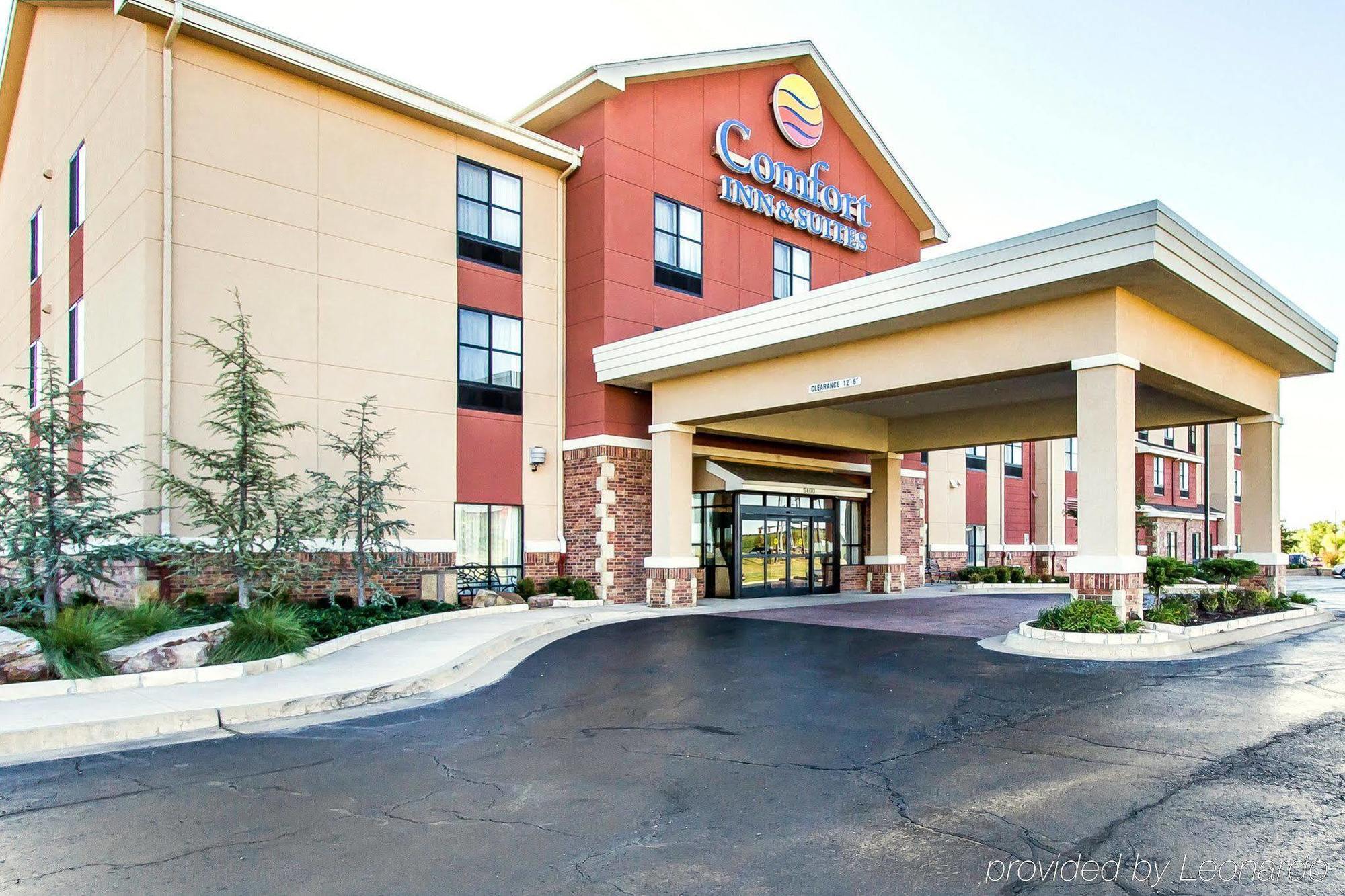 Comfort Inn & Suites Shawnee North Near I-40 Luaran gambar